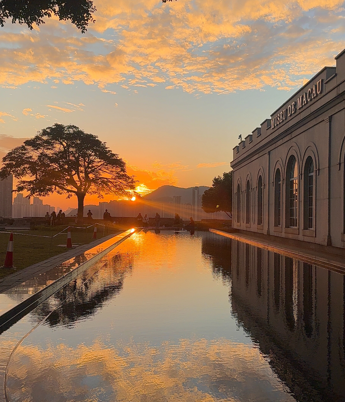 마카오의 밤은 영화가 된다, 영화같은 3박 4일